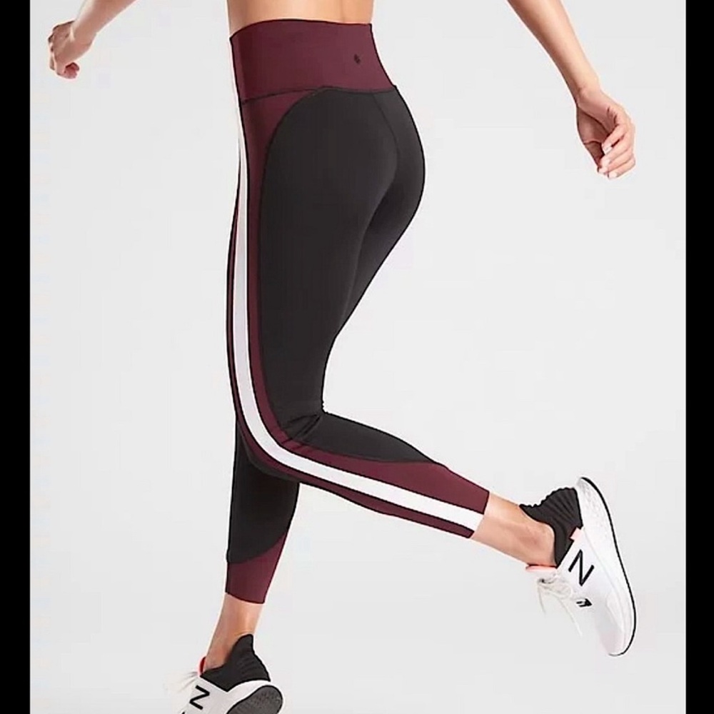 Athleta Crunch 7/8 Tight - XS- EUC